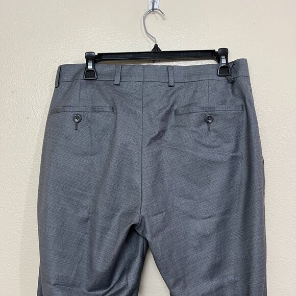 Kenneth Cole Reaction Men's Slim-Fit Techni-Cole Canvas 31W 38S Pants in Gray - Picture 6 of 9
